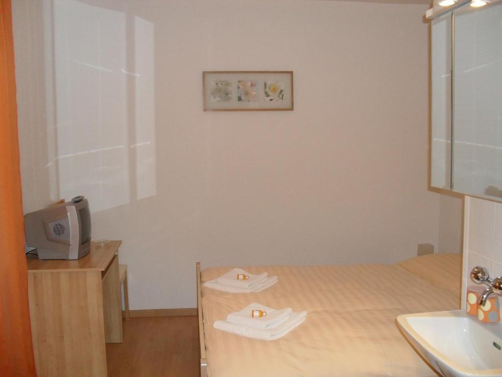 Hotel Edelweiss Flurlingen Quarto foto
